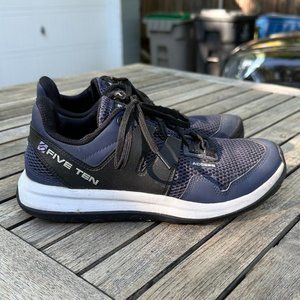 Five Ten Access Approach Shoe - W's Size 8